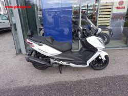 GTS 300i