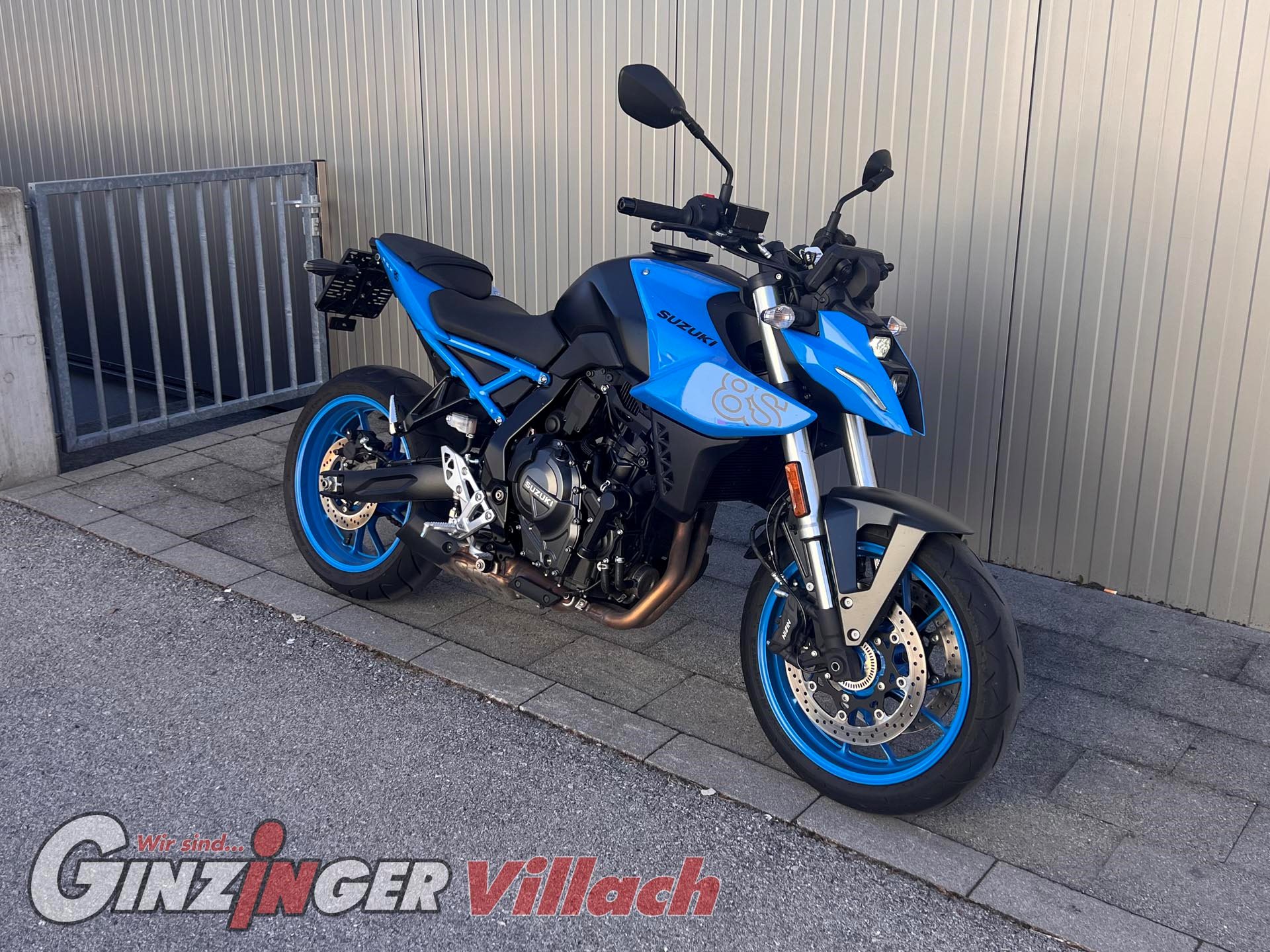 GSX-8S