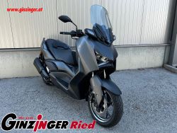 XMAX 300