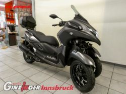 Tricity 300