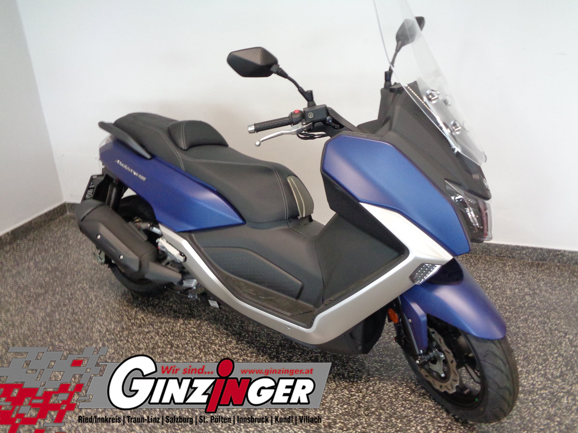 MaxSym 400i
