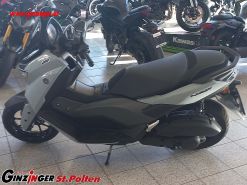 NMAX 125 Tech MAX