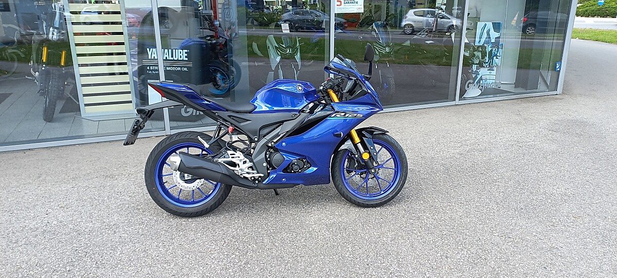 R125