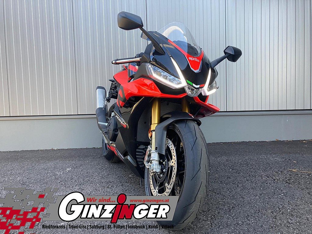 RSV4 1100 Factory