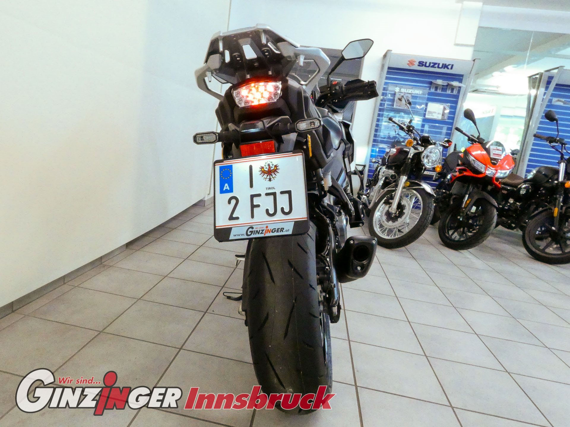 GSX-S1000GX