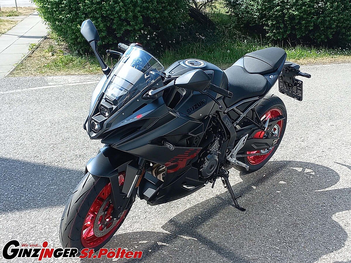 GSX-8R
