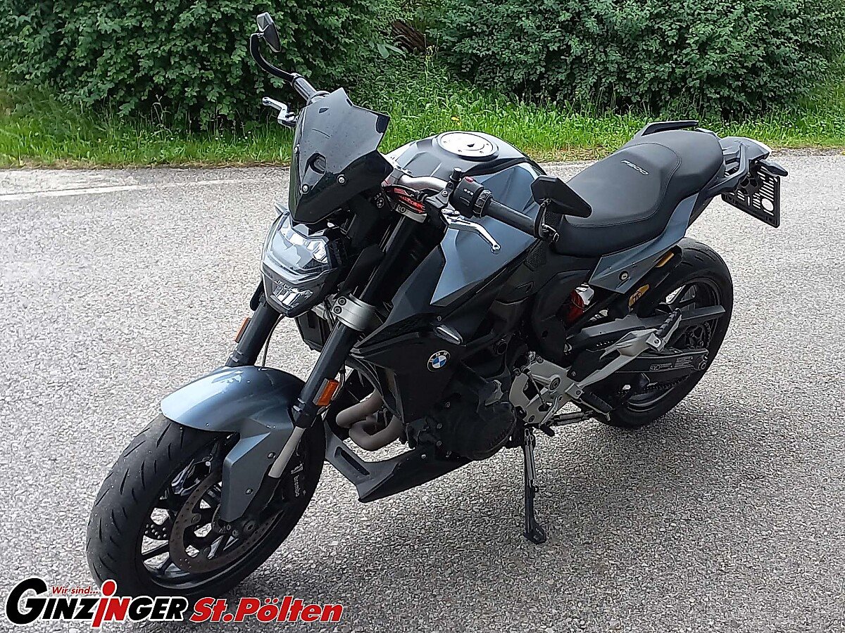 F 900 R