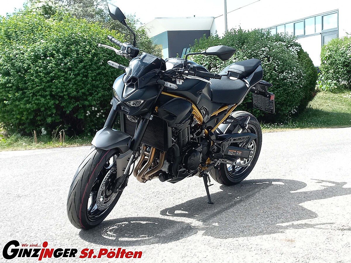 Z900