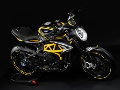 Dragster 800 RR Pirelli