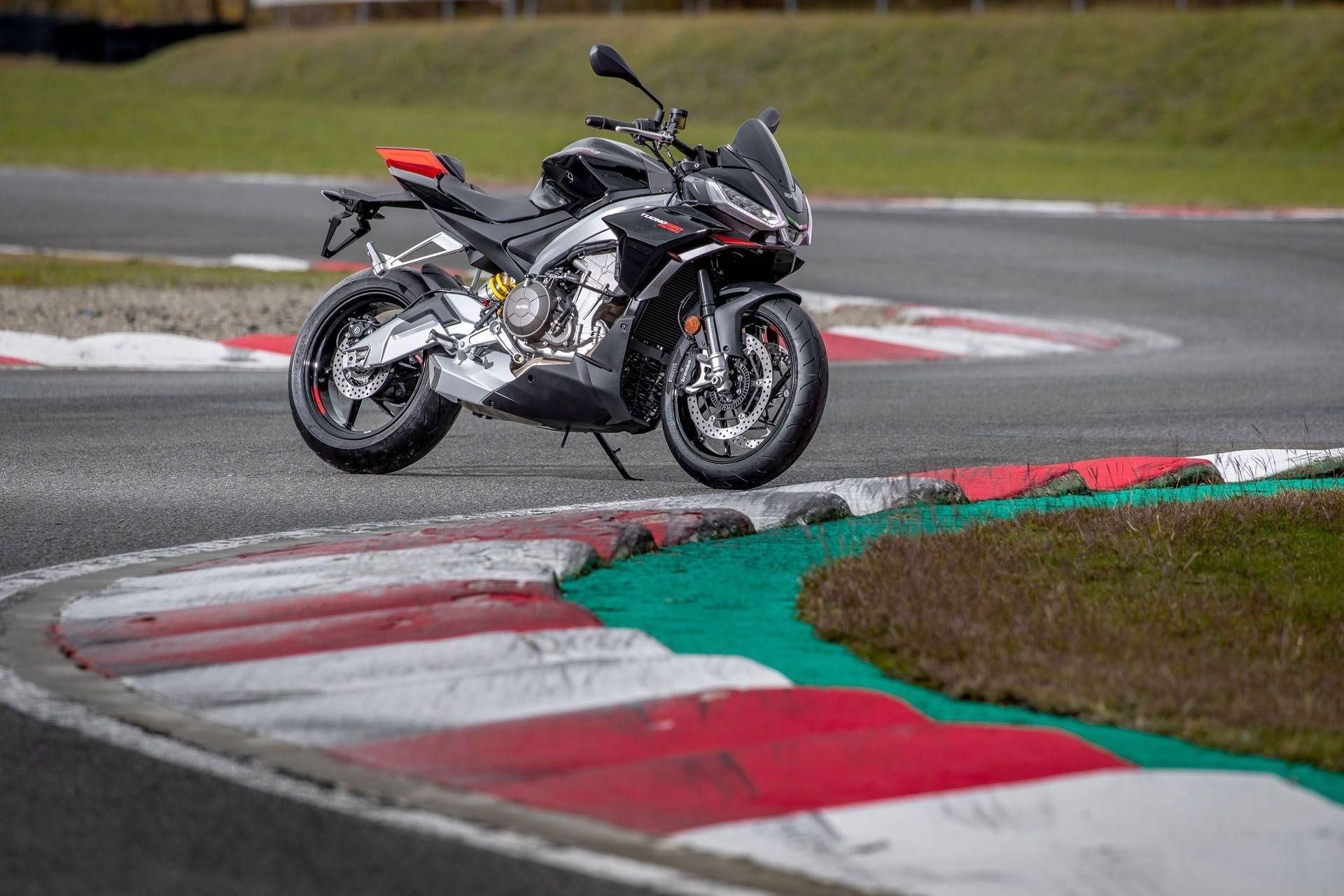 Aprilia Tuono 660 Factory