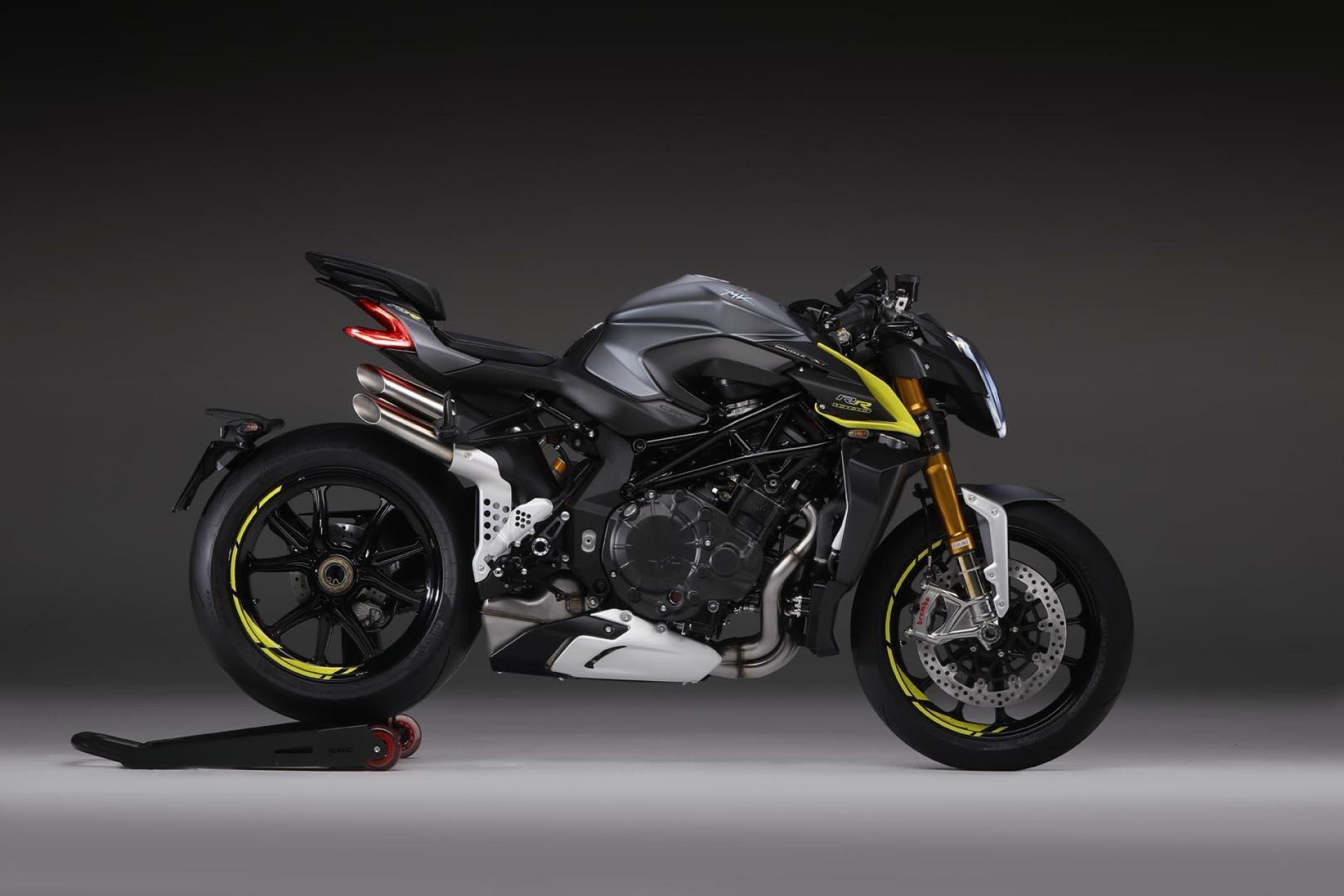 brutale-1000-02