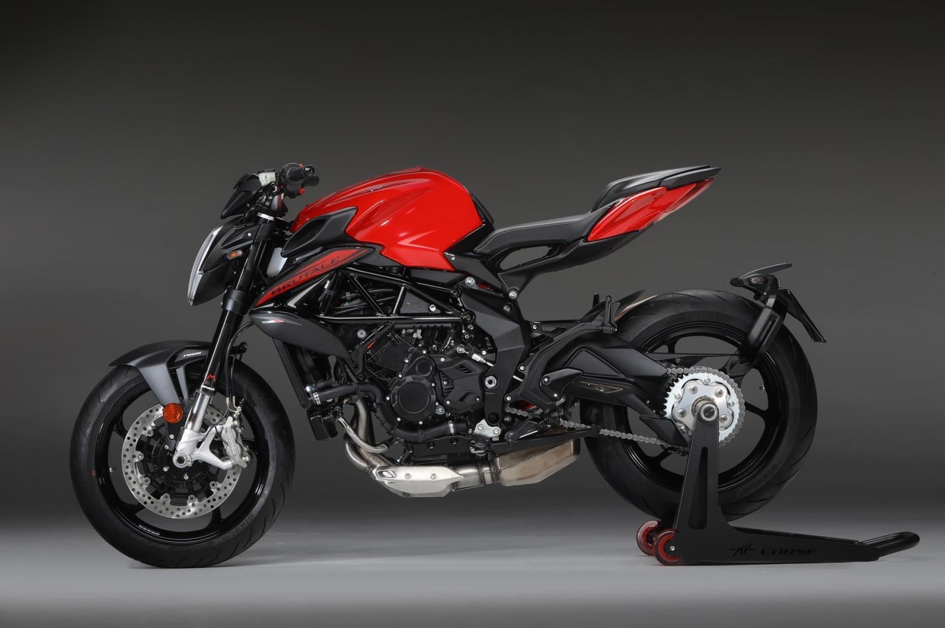 brutale-800-rosso-07