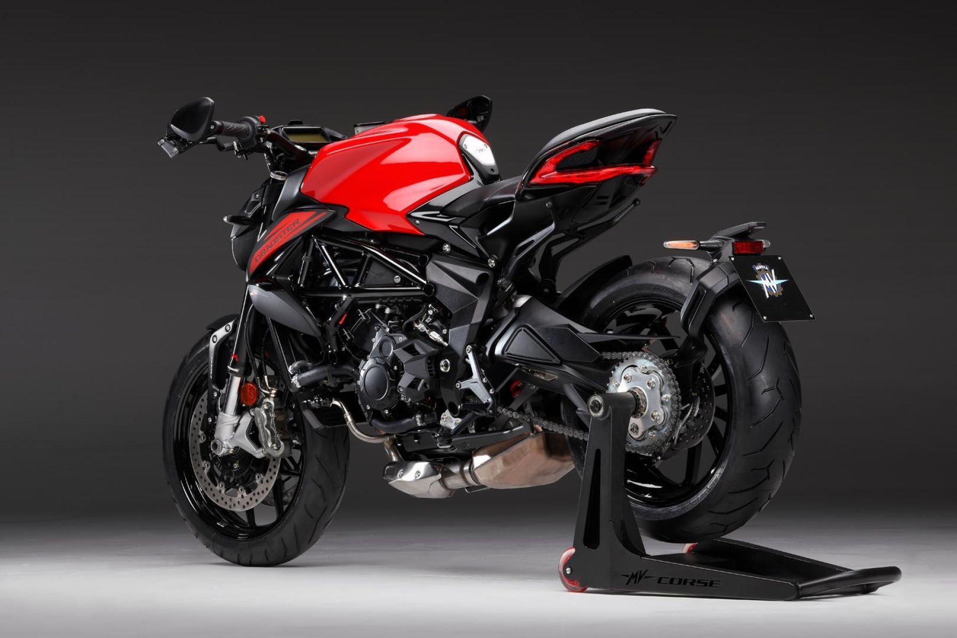 dragster-800-rosso-03