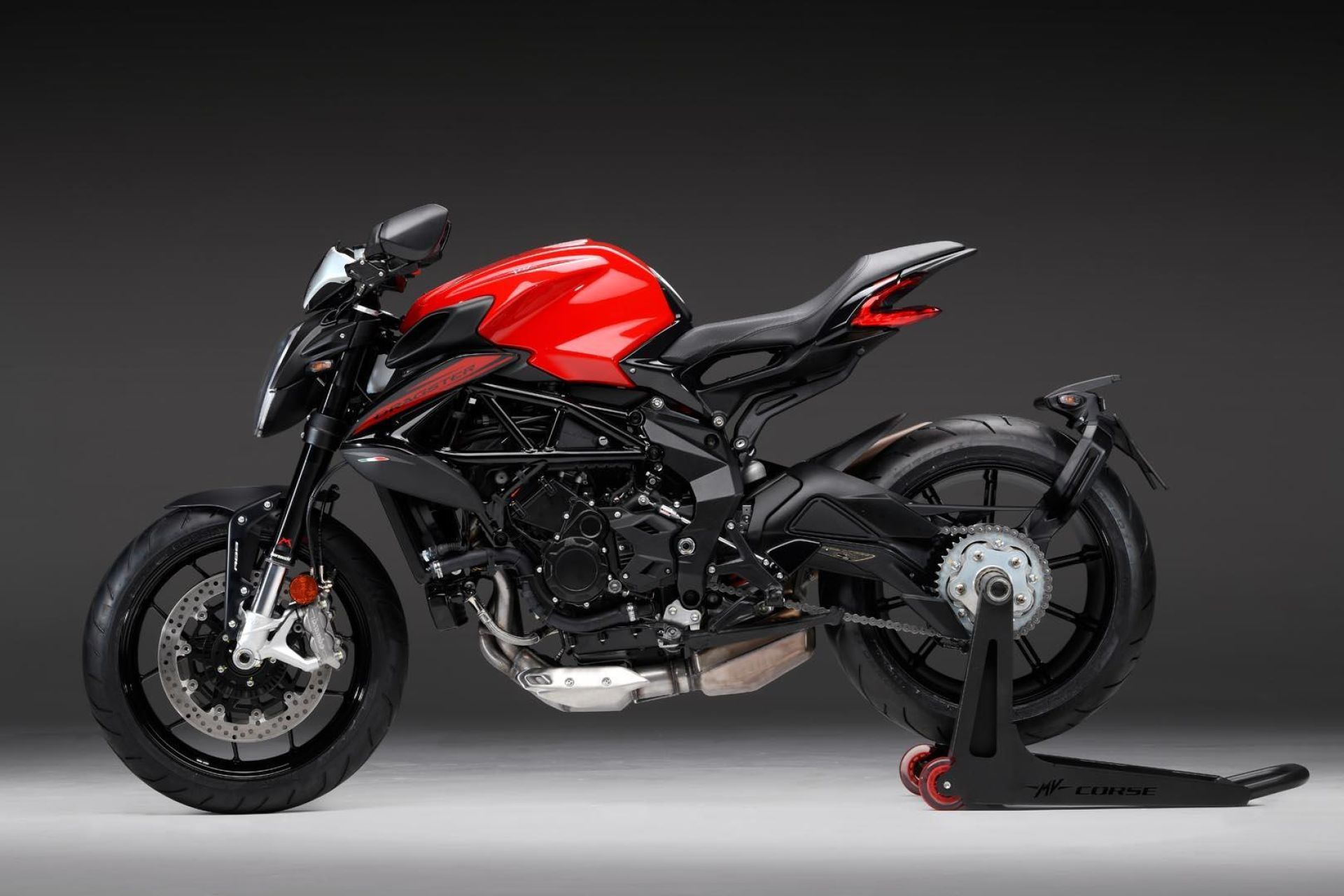 dragster-800-rosso-06