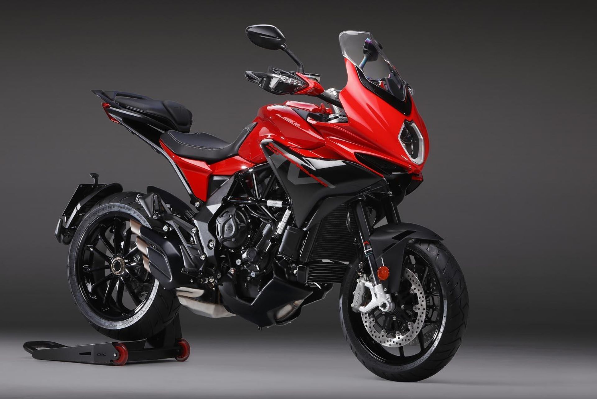 turismo-veloce-800-rosso-02