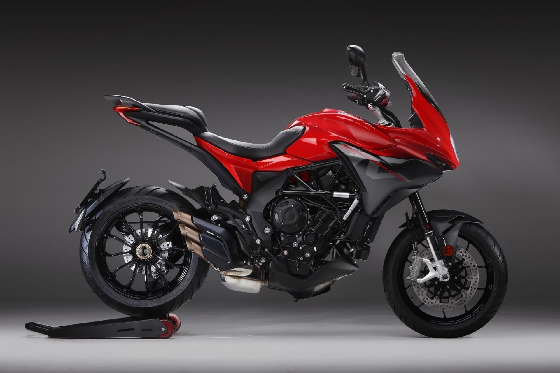 turismo-veloce-800-rosso-05