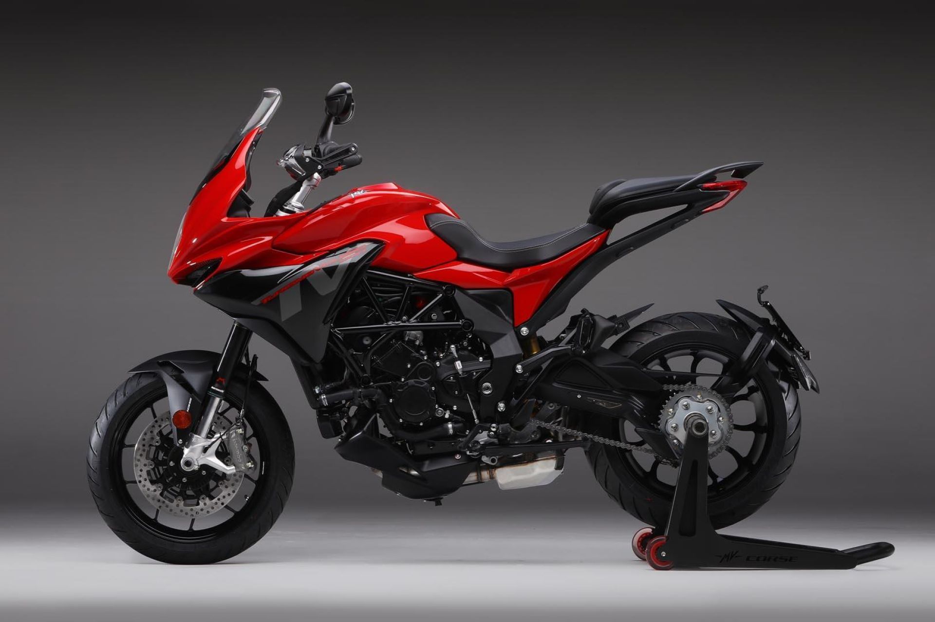 turismo-veloce-800-rosso-06