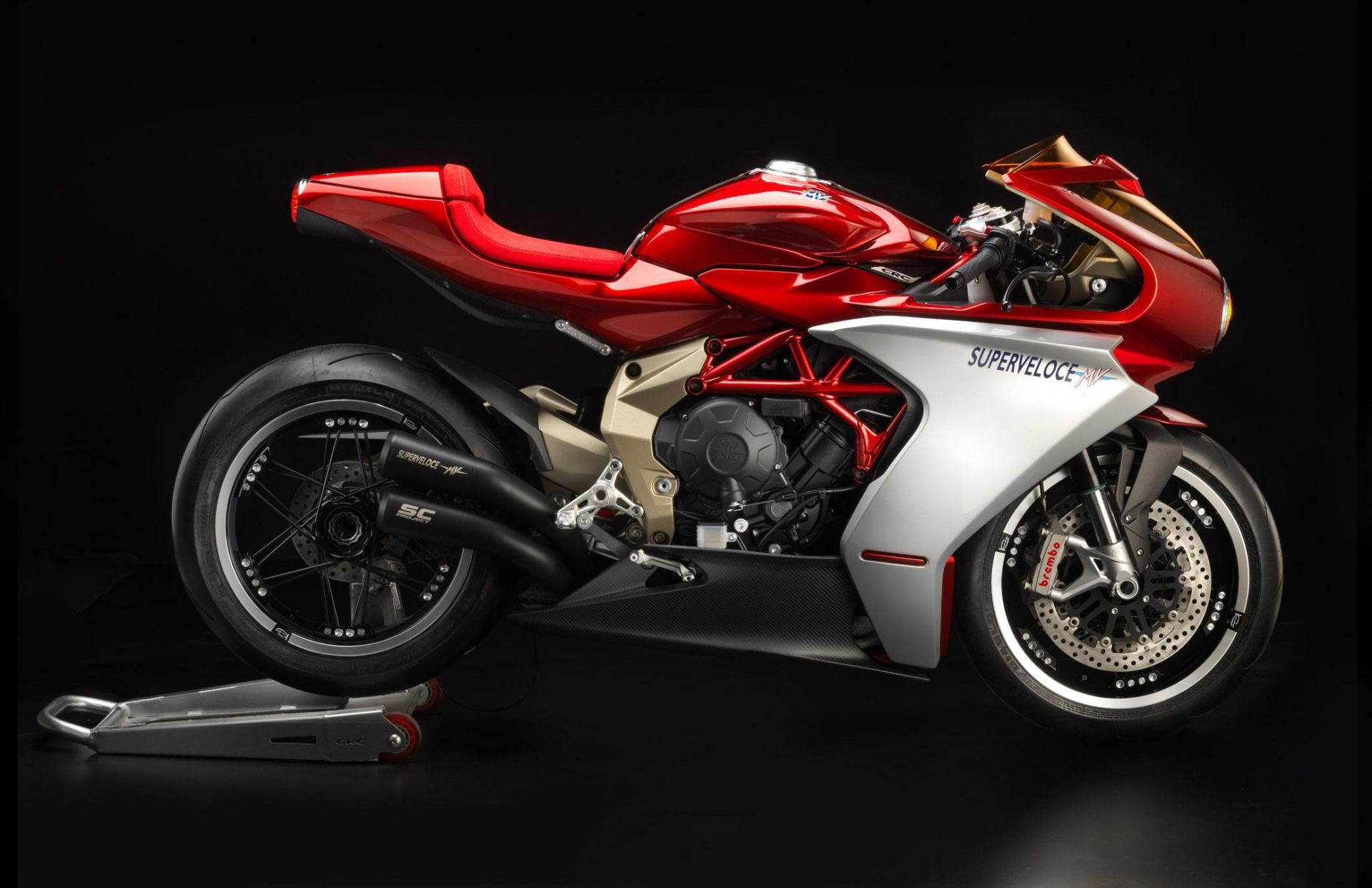 MV-Agusta-SuperVeloce-002