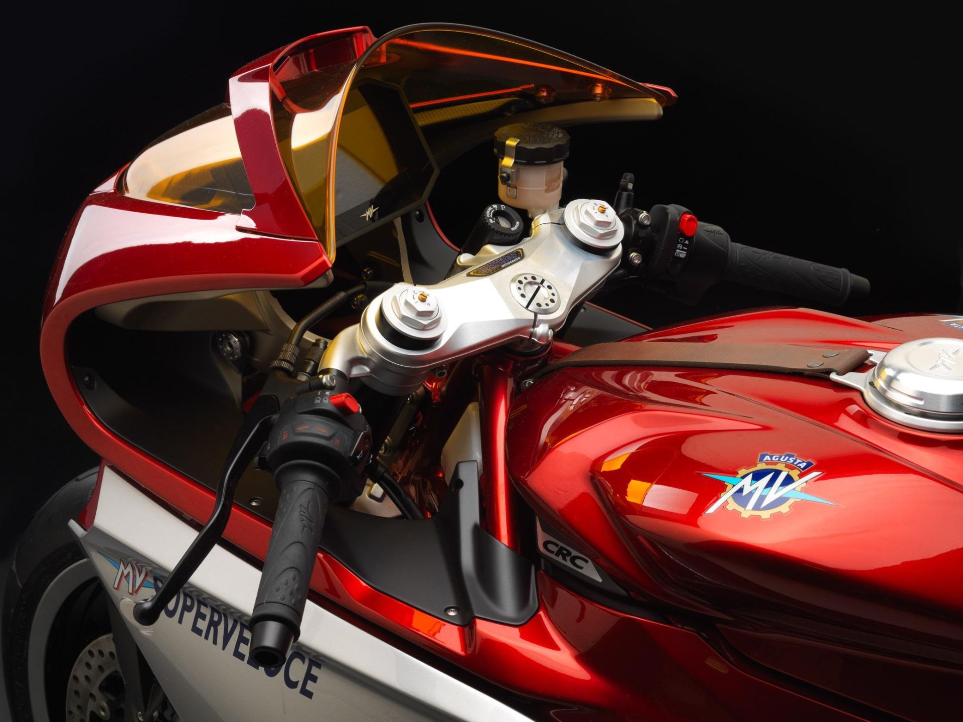 MV-Agusta-SuperVeloce-013