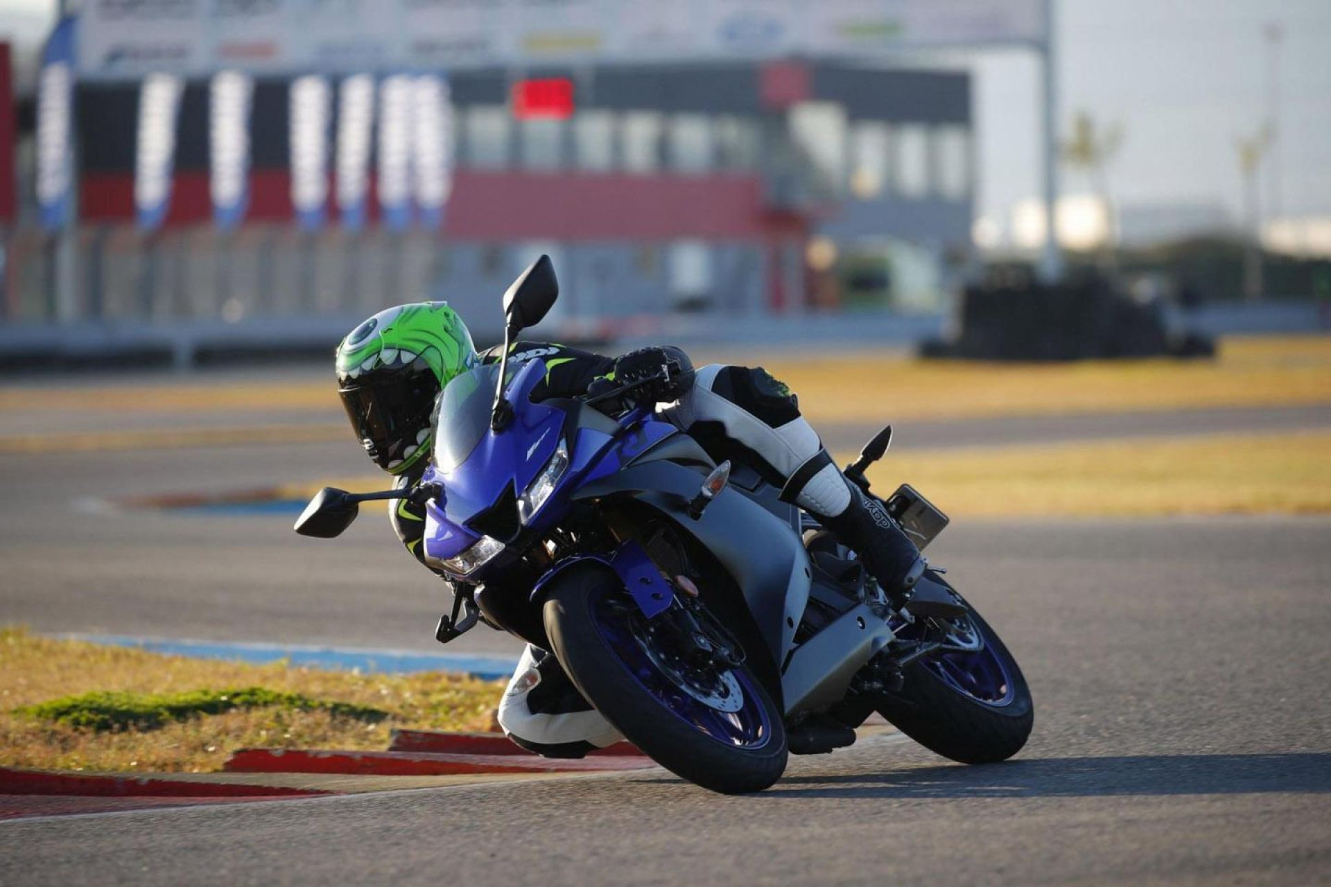 yzf-r125-06