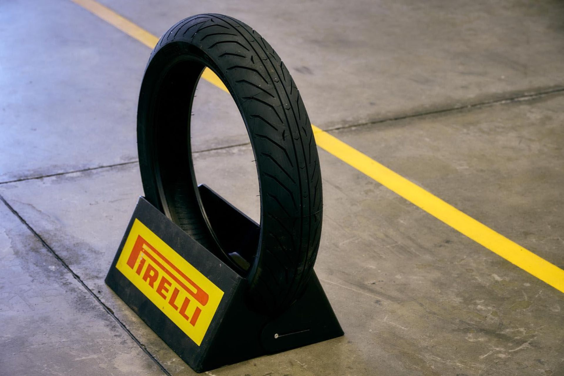 pirelli-angel-gt-11