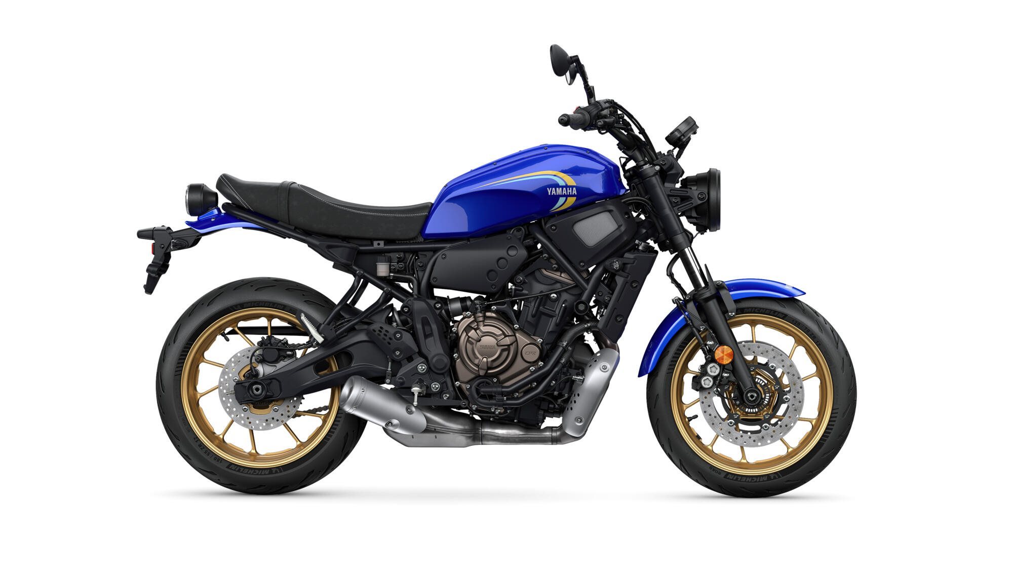 XSR700