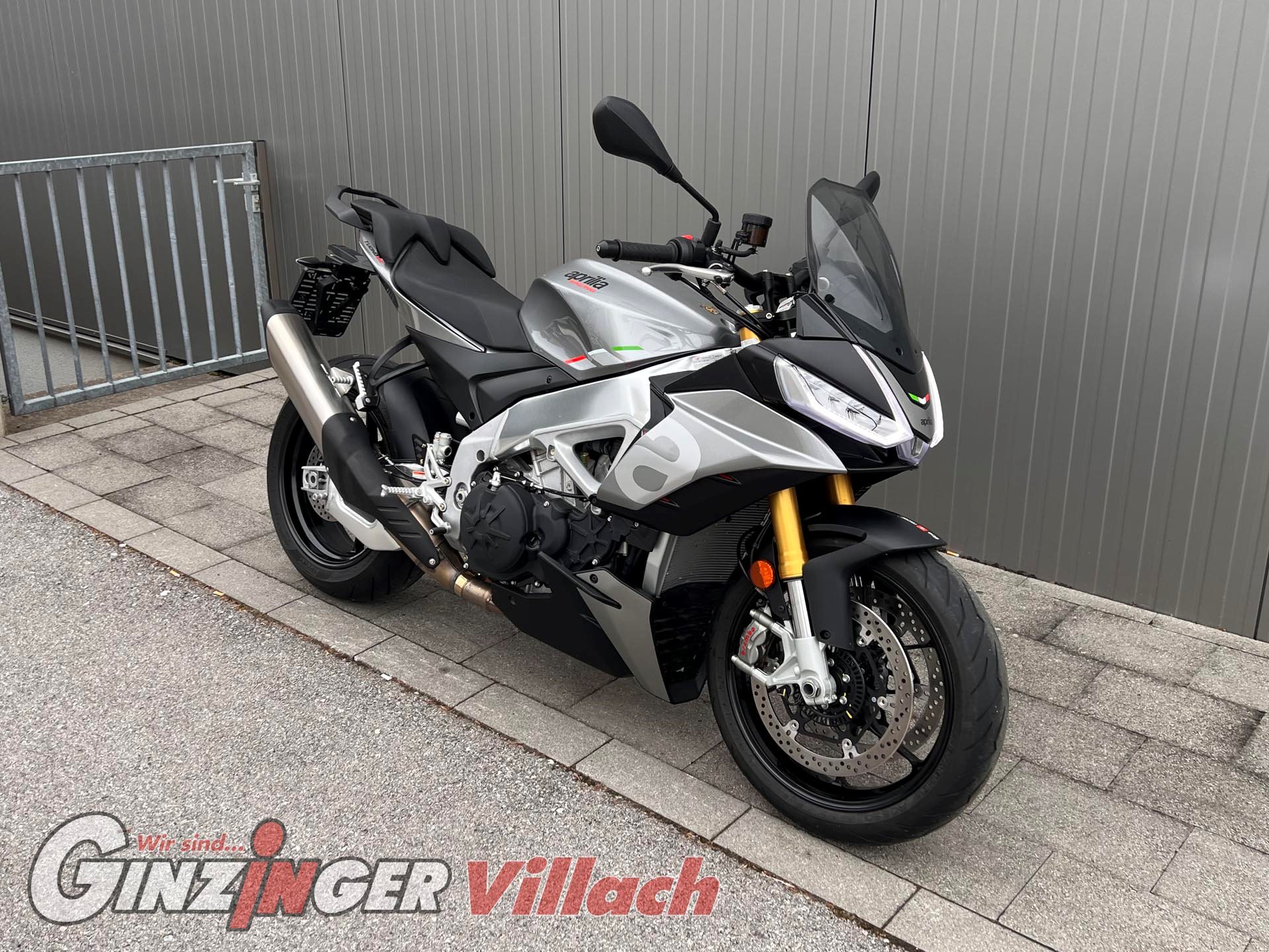 Tuono V4 1100 RR